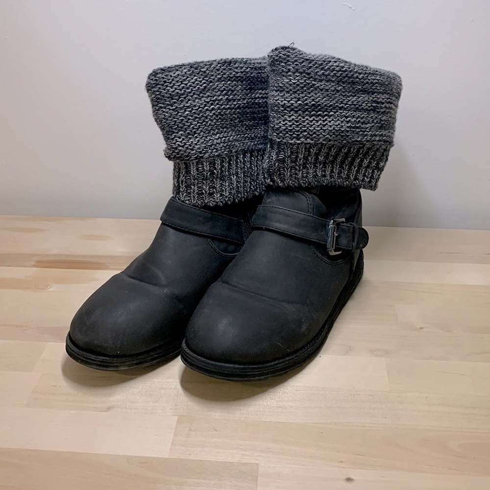 Gray Muk Luk boots size 7